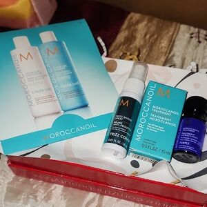 Moroccanoil Hair Care Trio in Blue and White
